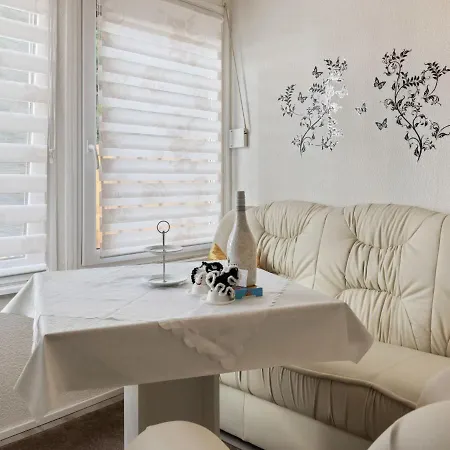 Pleasant Holiday In With Terrace And Bbq Ferienhaus